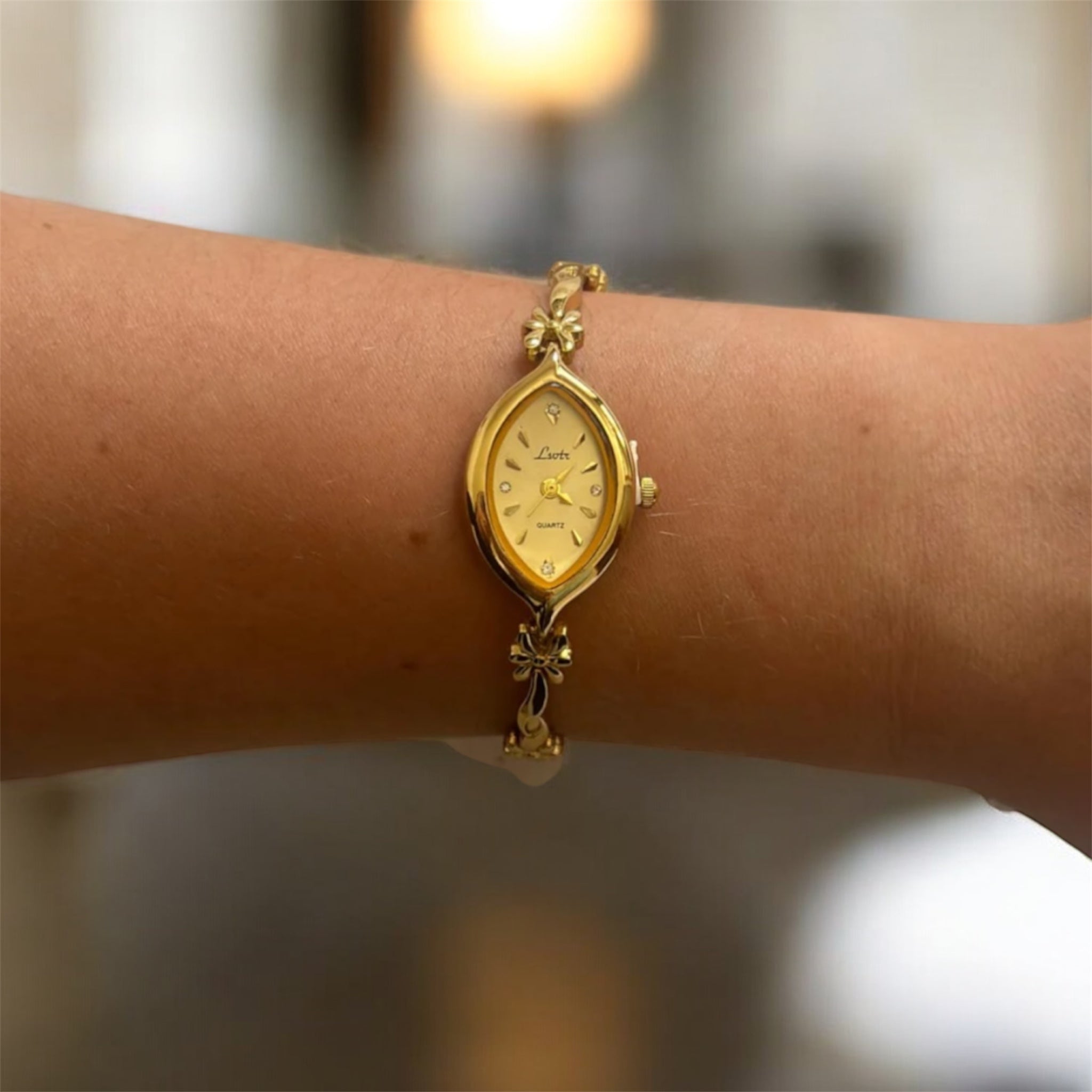 French Retro Gold Small Dial Women’s Watch