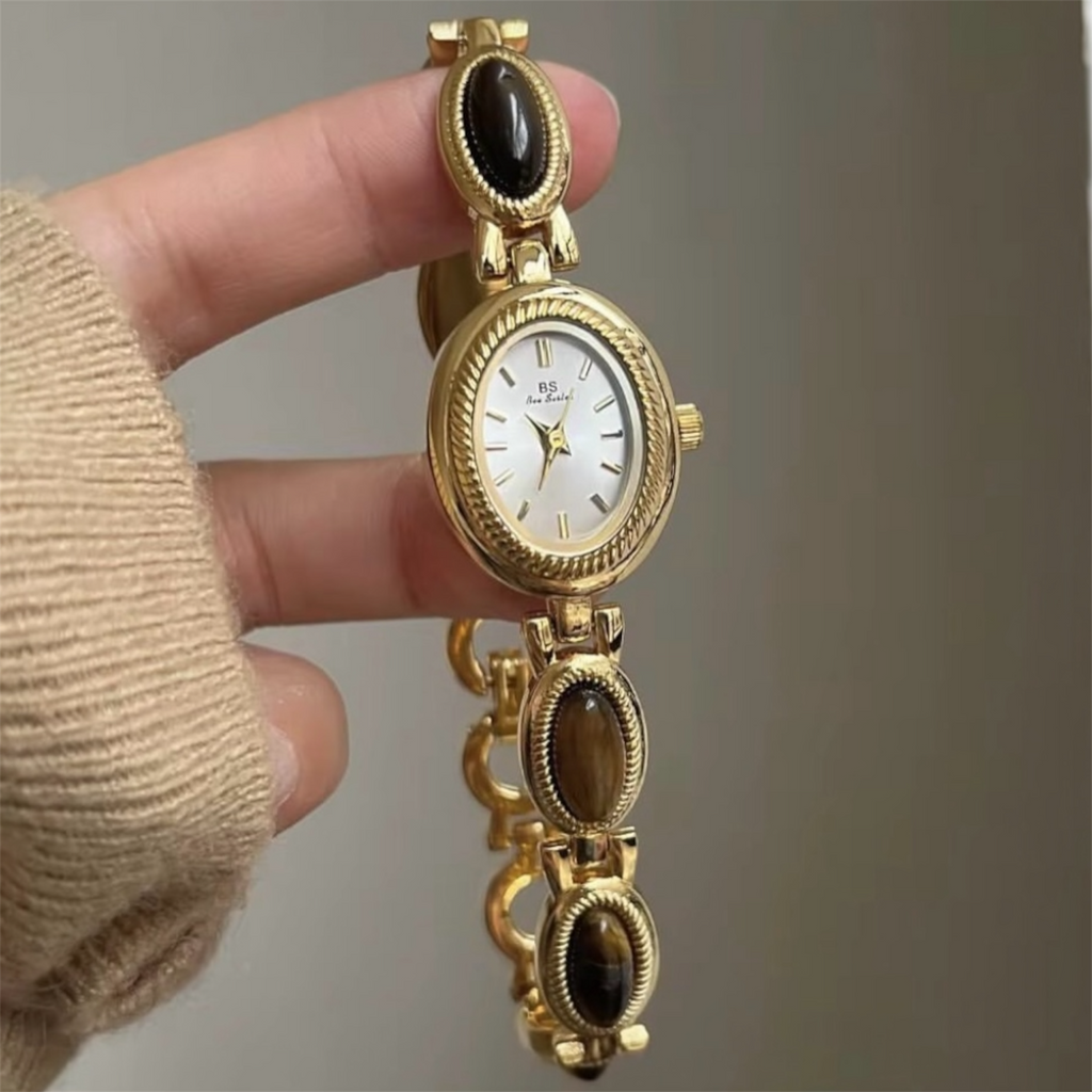 Luxury Oval Women’s Watch with Imitation Diamonds – Elegant Gold Bracelet Quartz Wristwatch for Women