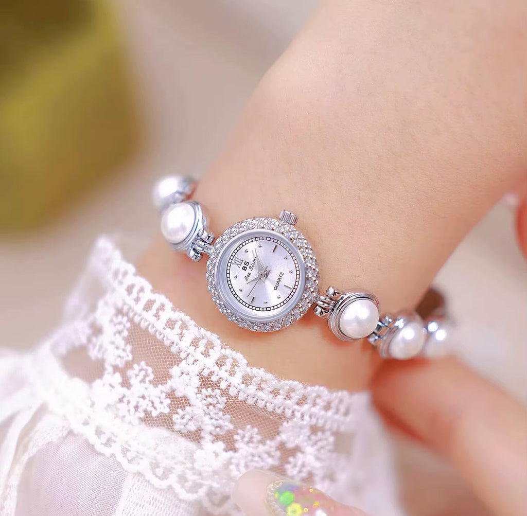Luxury Pearl Women’s Wristwatch
