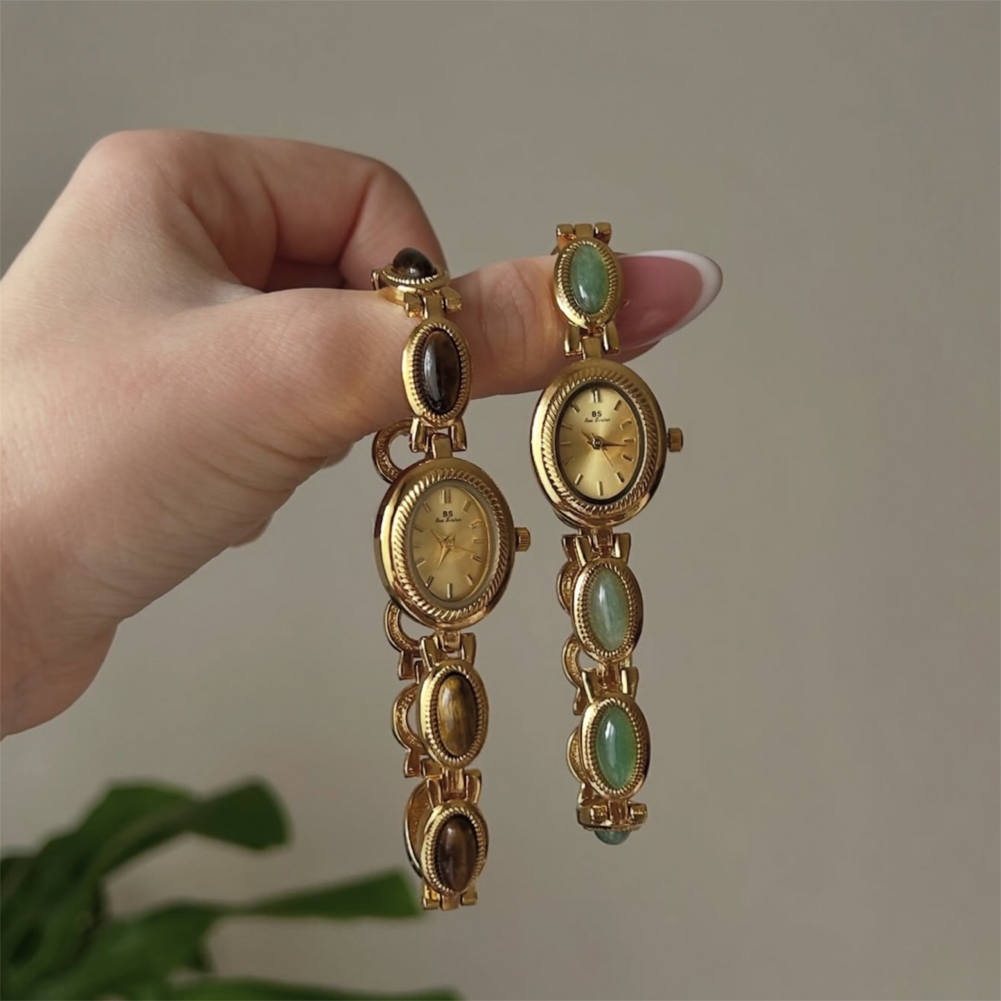 2025 Luxury Oval Rhinestone Gold Watch - Elegant Women's Bracelet Edition